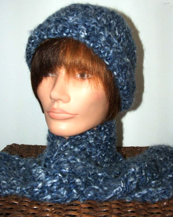 hooded Pattern  Free Hat  Scarf andraya's  crochet and Free Cobblerscabin's Crochet seamless pattern Easy and scarf
